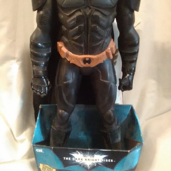 Batman , 31 Inch Giant Batman The Dark Knight Rises Action Figure - Picture 10 of 11
